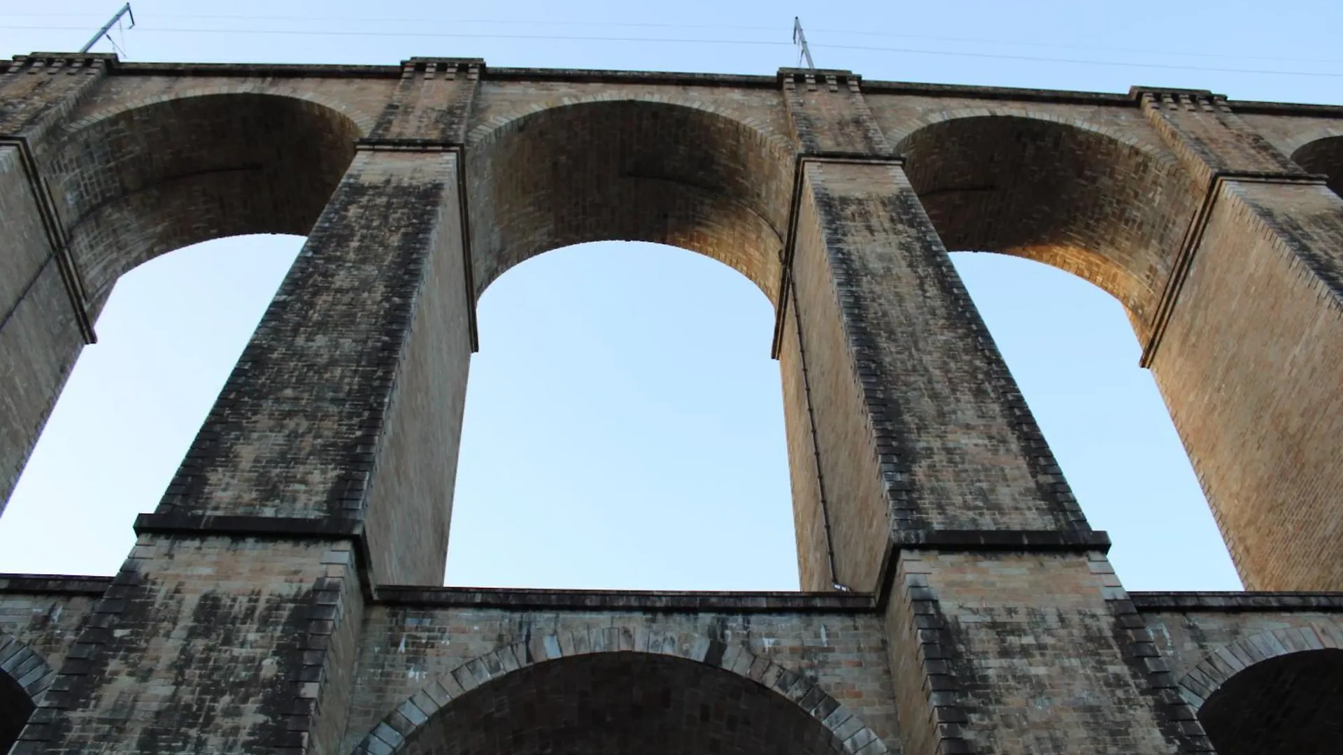 Au Pied Du Viaduc Apartman Morlaix